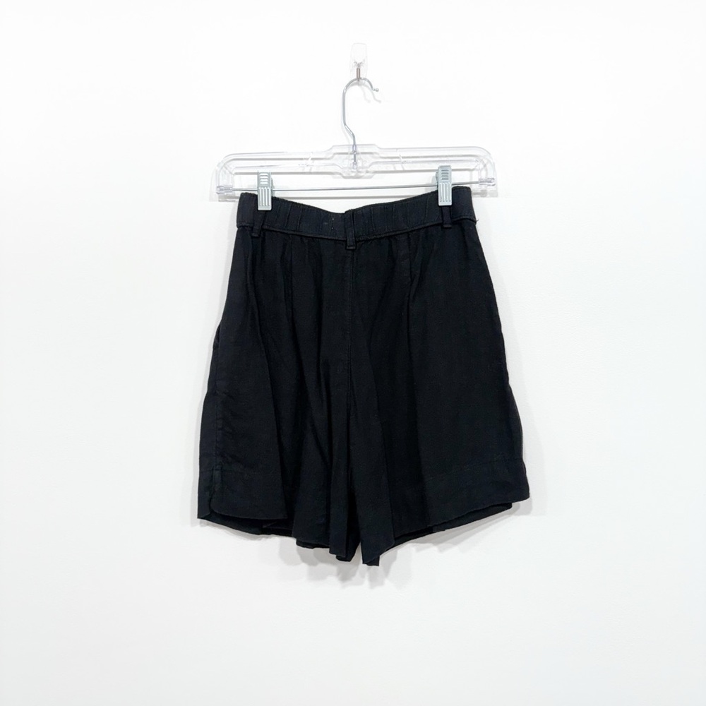 Abercrombie & Fitch Tailored Linen Blend Shorts
Black Size XS - Picture 2 of 3